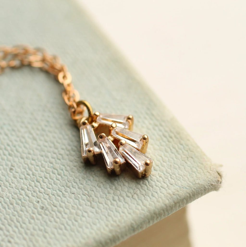 Silk Purse Crystal Chrysler Necklace Gold