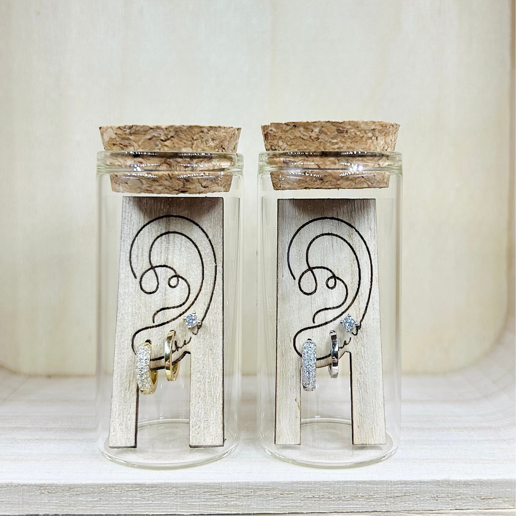 She Is Beautiful Cluster Stacking Set Gold