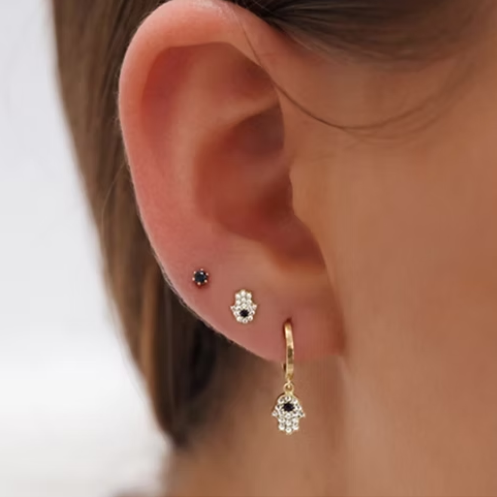 She Is Beautiful Hamsa Hand Stud Set Gold