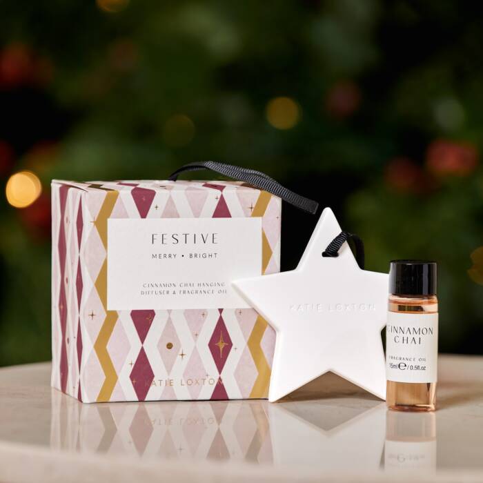 Katie Loxton Ceramic Star Hanging Diffuser Festive Cinnamon And Nutmeg Chai