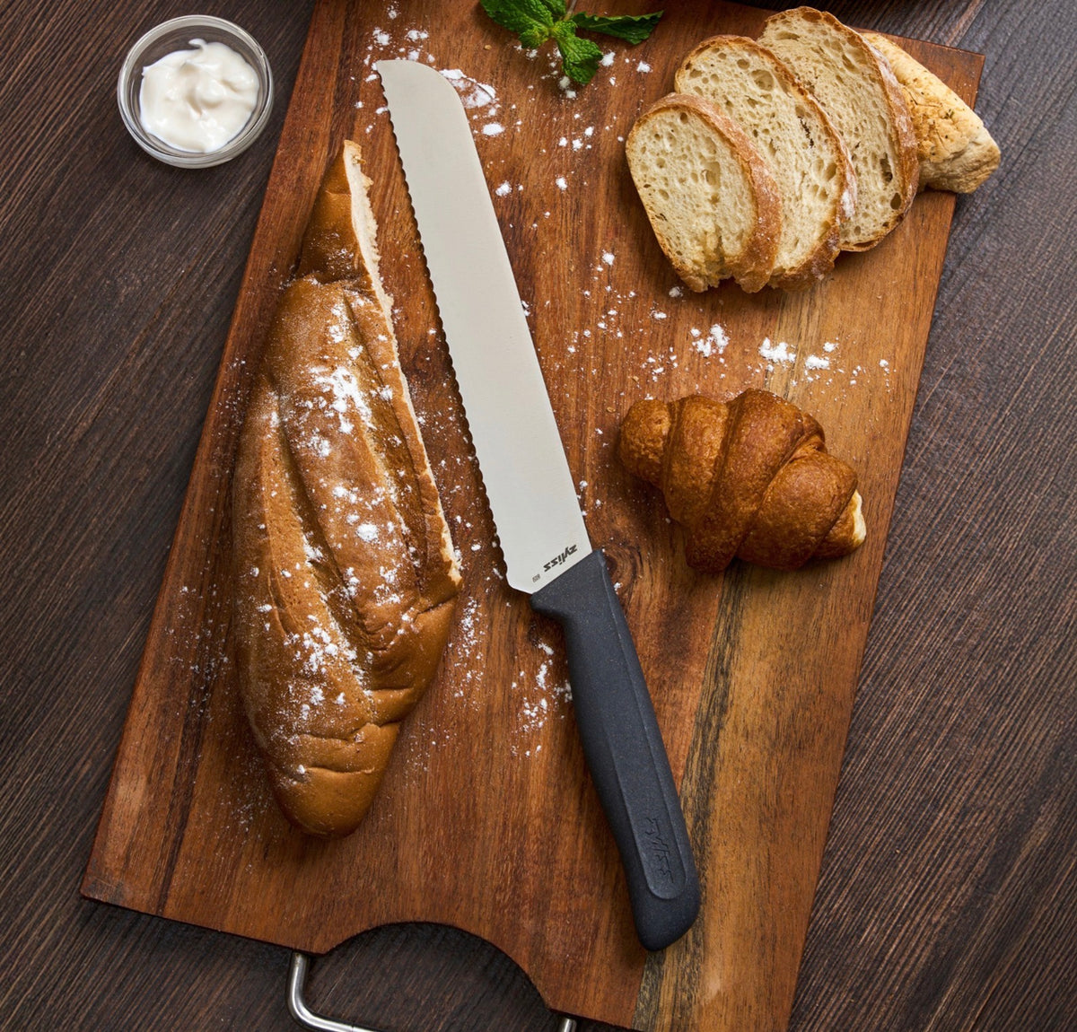 Zyliss Knife Bread Serrated 21cm