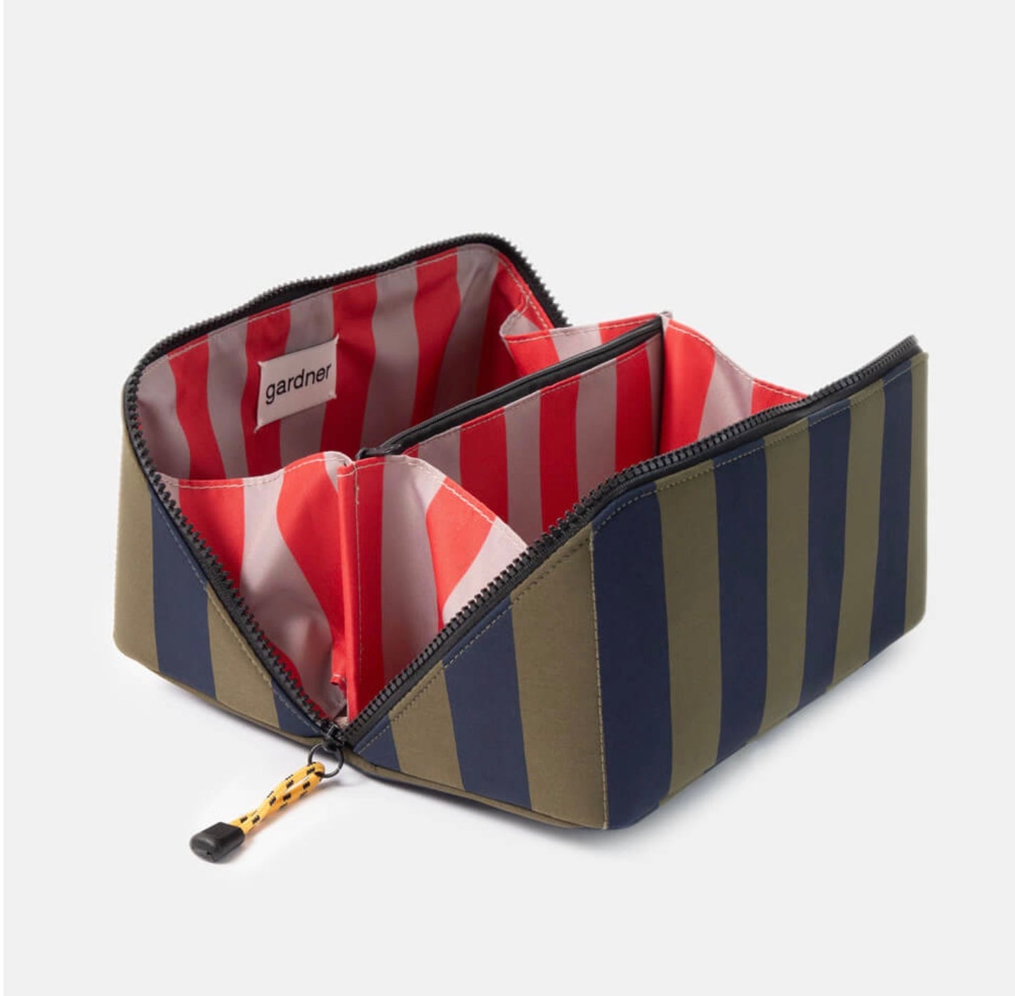 Caroline Gardner Men’s Khaki & Navy Stripe Diagonal Washbag