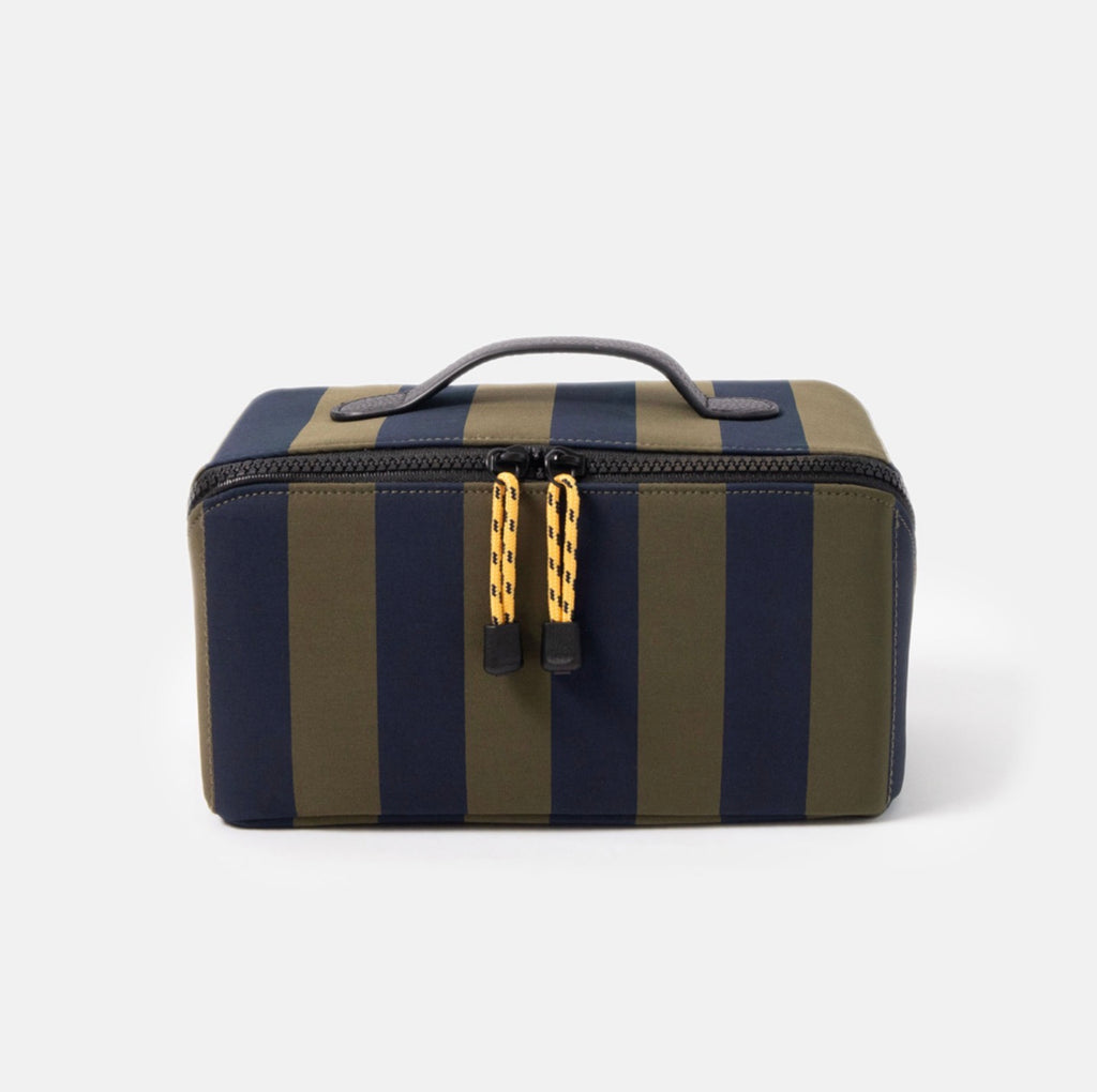 Caroline Gardner Men’s Khaki & Navy Stripe Diagonal Washbag