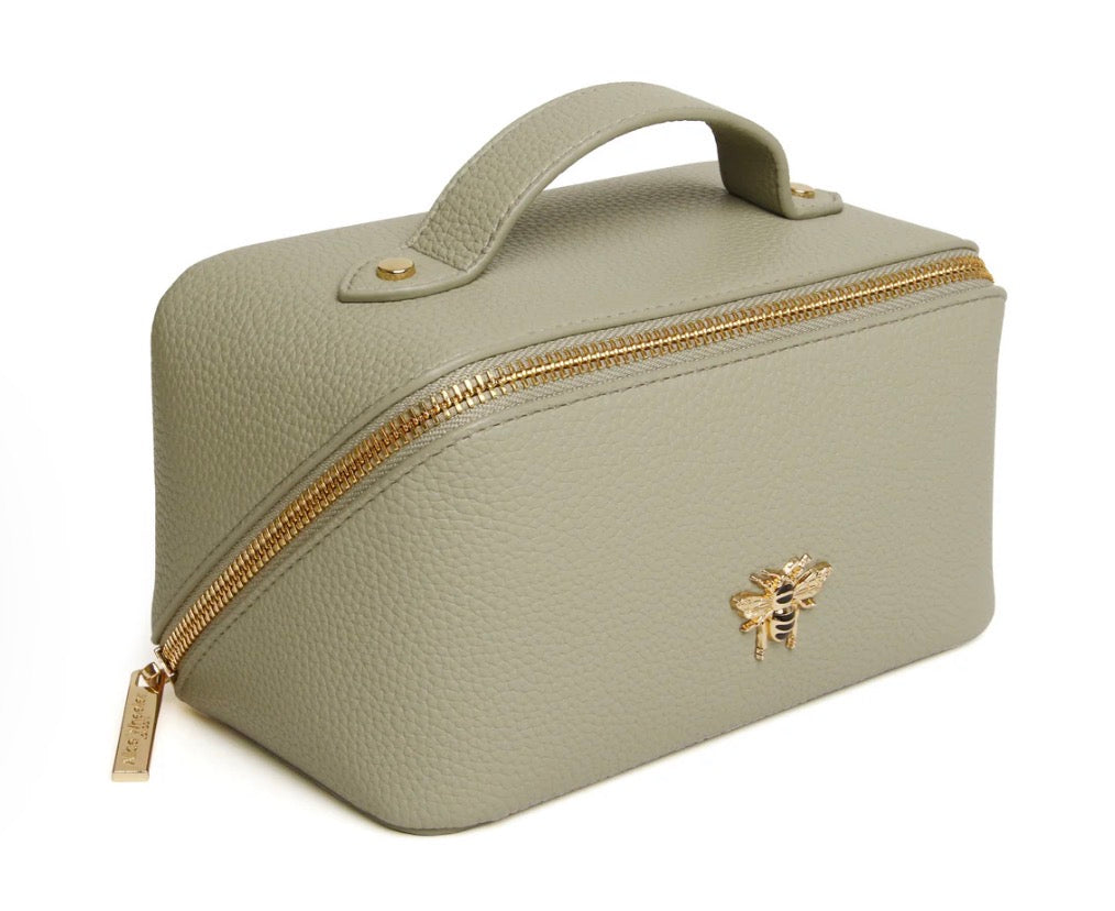 Alice Wheeler Pistachio Mini Train Case