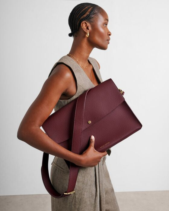 Katie Loxton Secret Message Laptop Bag A Beautiful Day Starts With A Beautiful Mindset Cherry
