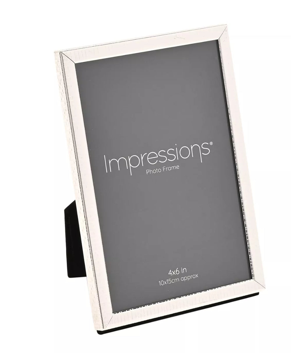 Impressions Silver Plated Thin Edge Crackled Texture Photo Frame 4"x6"