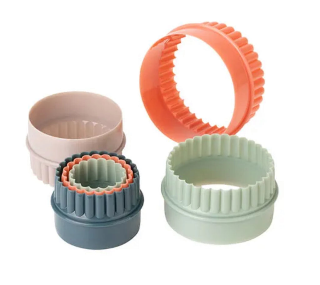 Fusion Twist Cookie Cutters Double Sided Round Mixed Colours Set of 6