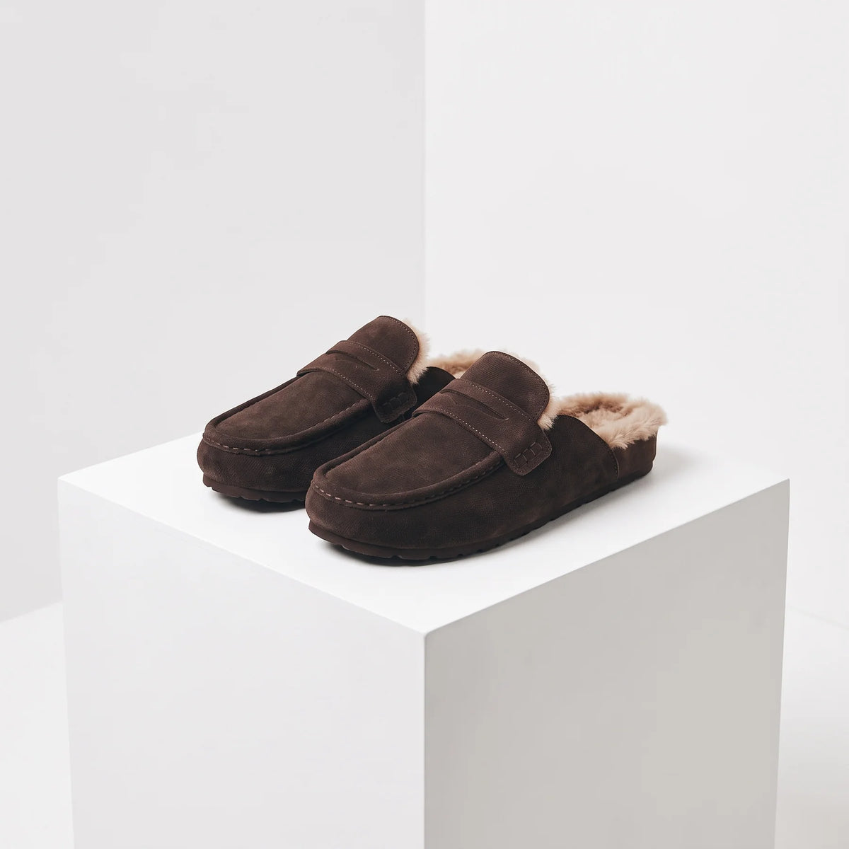 Ella Bambi Memory Foam Moccasin Slippers Brown Size 8