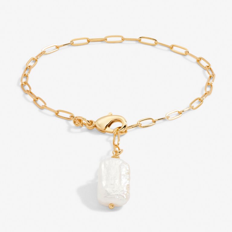 Joma Jewellery Lumi Pearl Chain Gold Bracelet