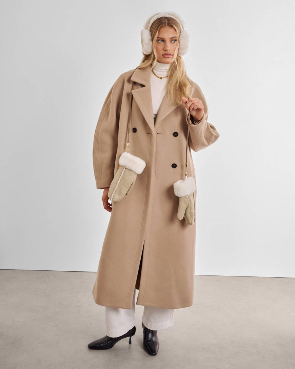 Katie Loxton Faux Suede Mittens Taupe Cream