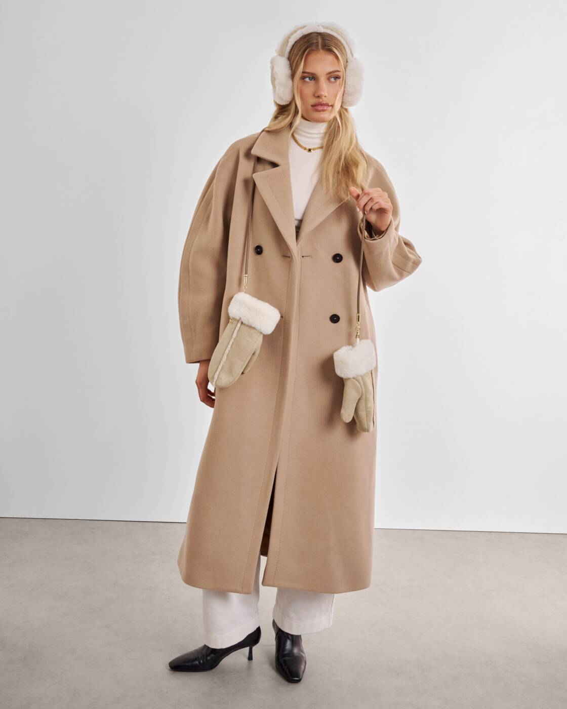 Katie Loxton Faux Suede Mittens Taupe Cream