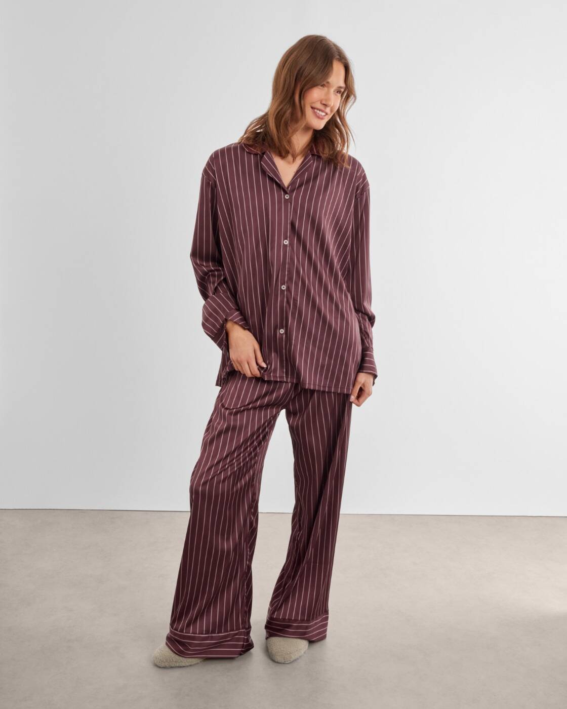 Katie Loxton Gift Boxed Pyjama Set Chocolate Off White Stripe Print Small