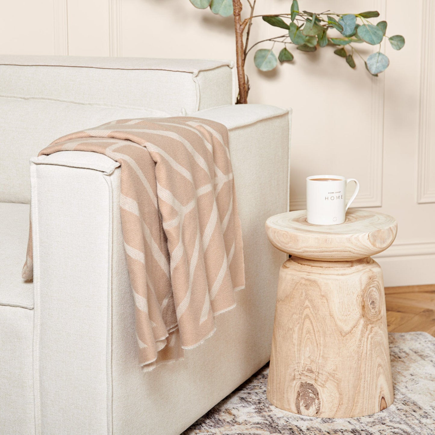 Katie Loxton Home Blanket Soft Tan & Off White