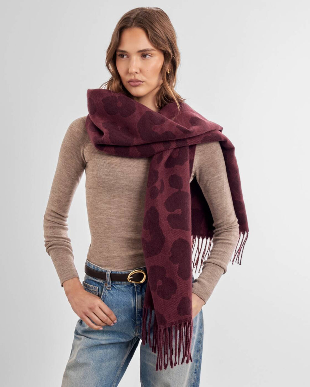 Katie Loxton Printed Blanket Scarf Leopard Mauve Cherry