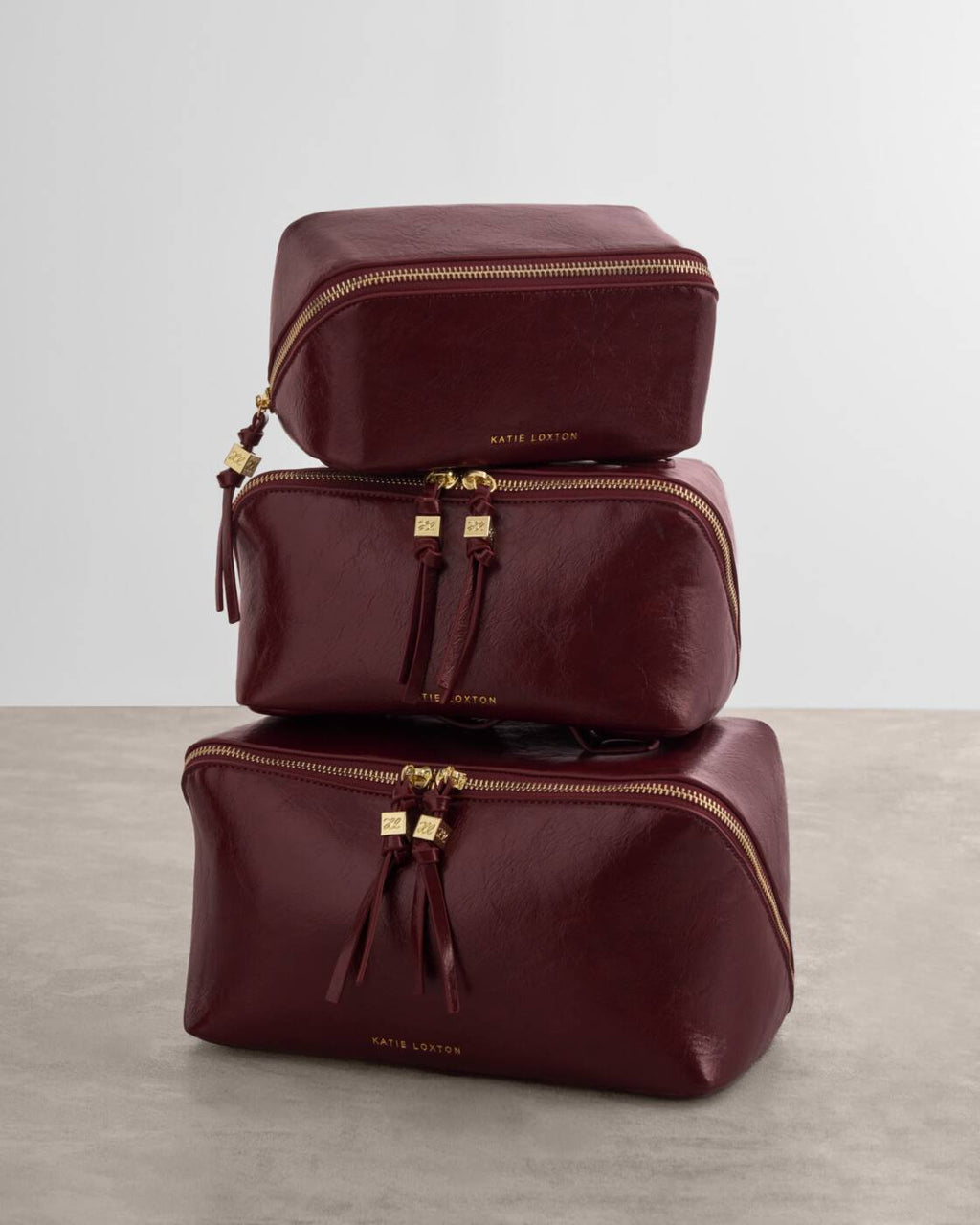 Katie Loxton Soho Medium Make Up Wash Bag Cherry Patent Crackle