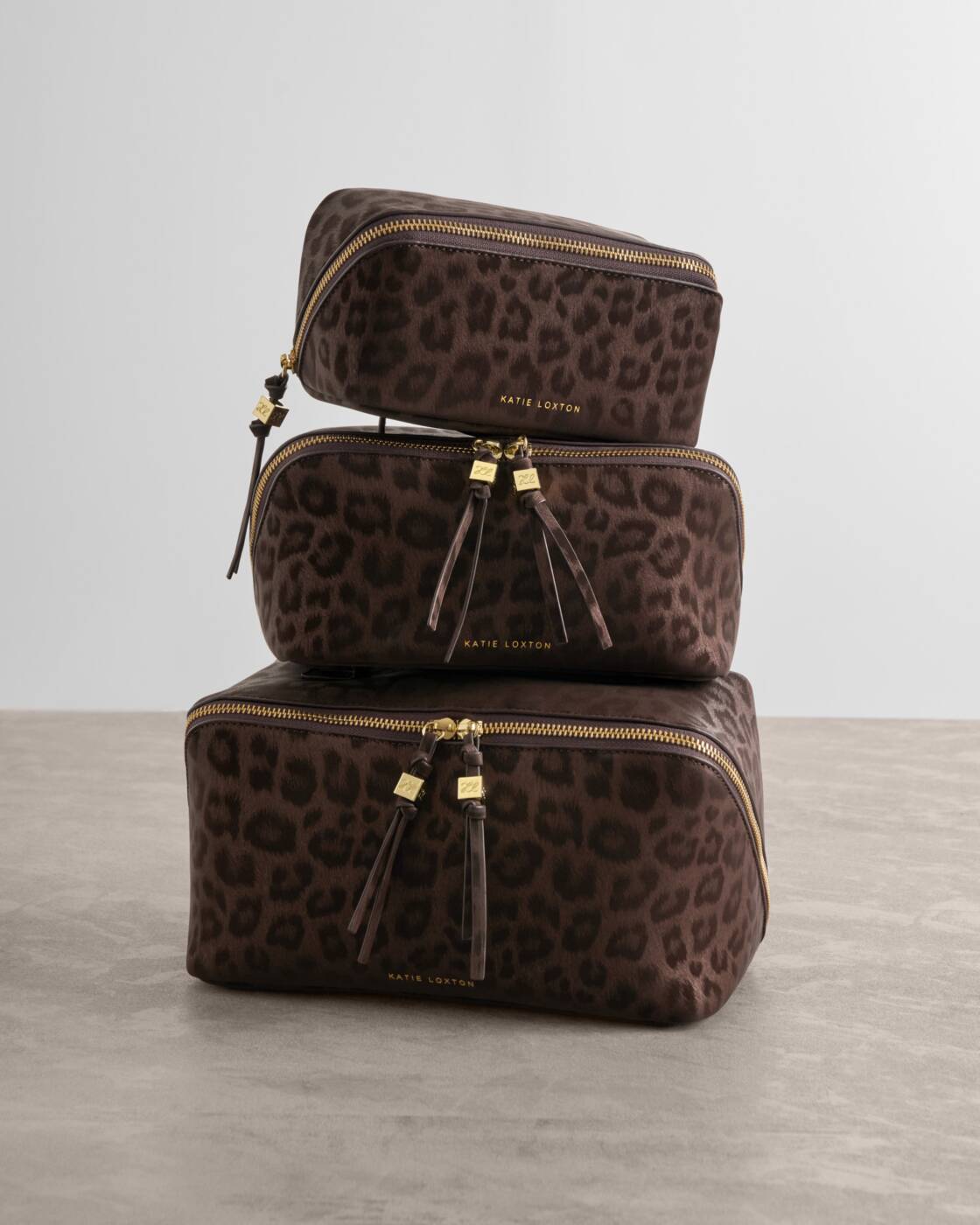 Katie Loxton Soho Medium Make Up Wash Bag Chocolate Leopard