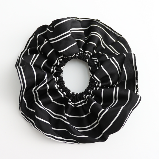 Oversized Stripes Scrunchie Black