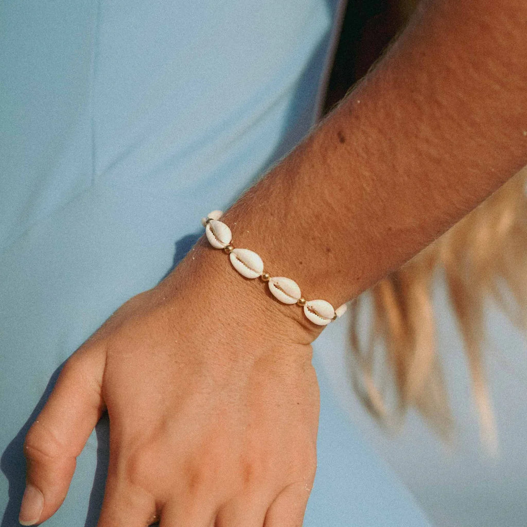 Pineapple Island Giada Gerupuk Shell Surf Bracelet
