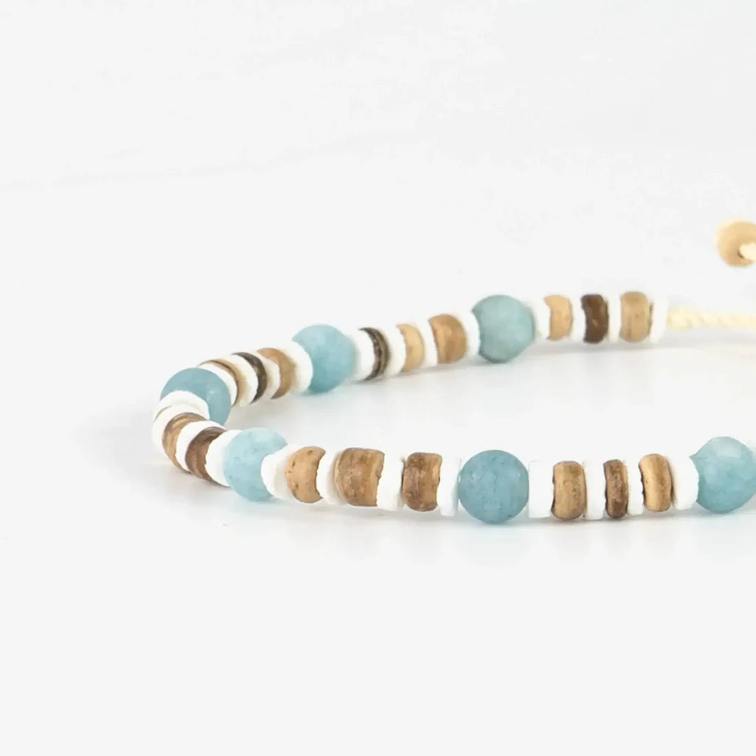 Pineapple Island Manta Point Stone & Shell Bracelet
