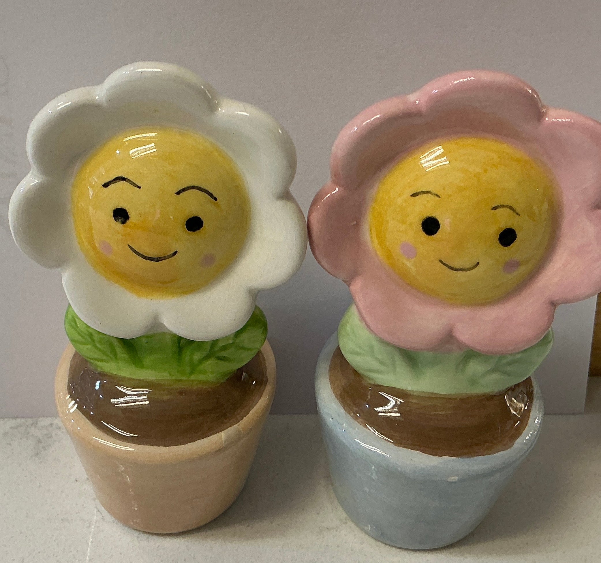 Happy Flower In Pot 11.7cm